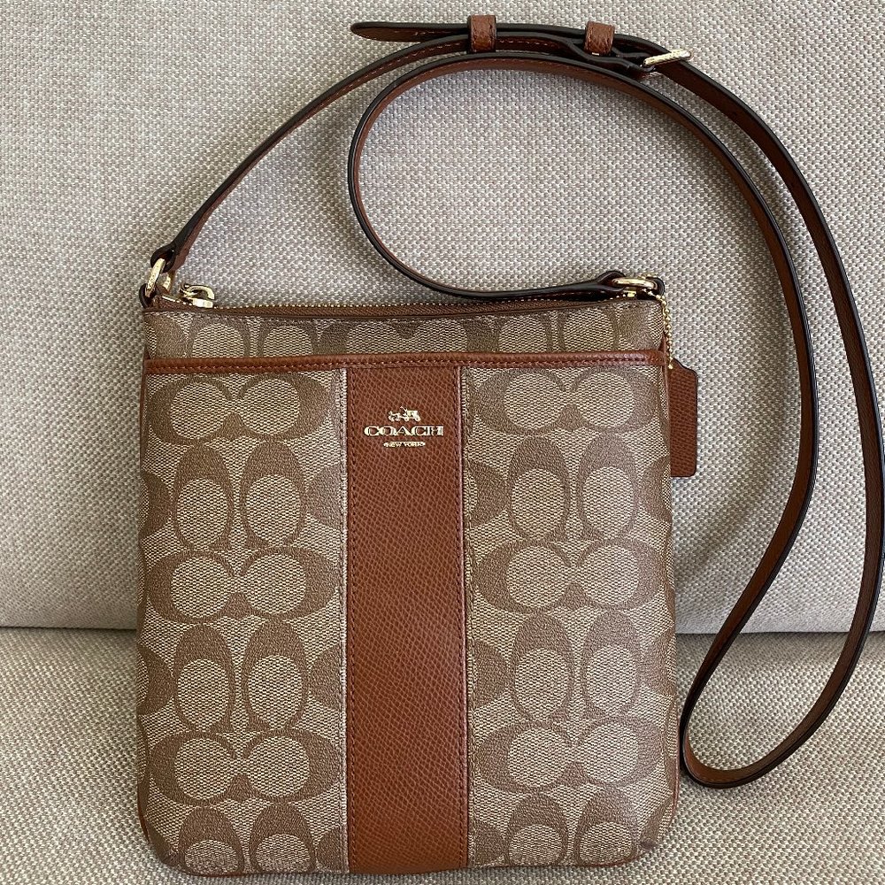 Coach Signature Crossbody purse